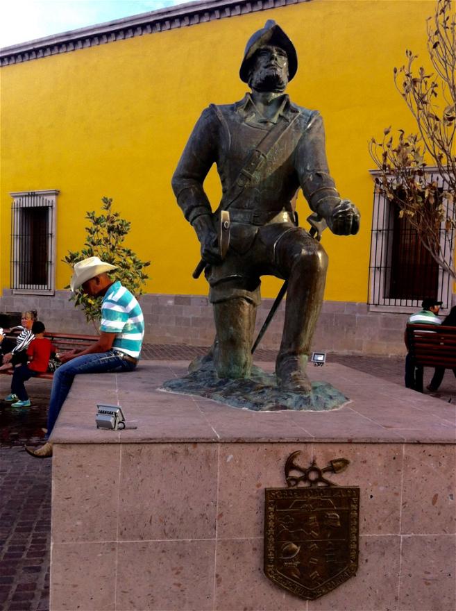 Estatuas de Chihuahua - estatuas y esculturas famosas | minube
