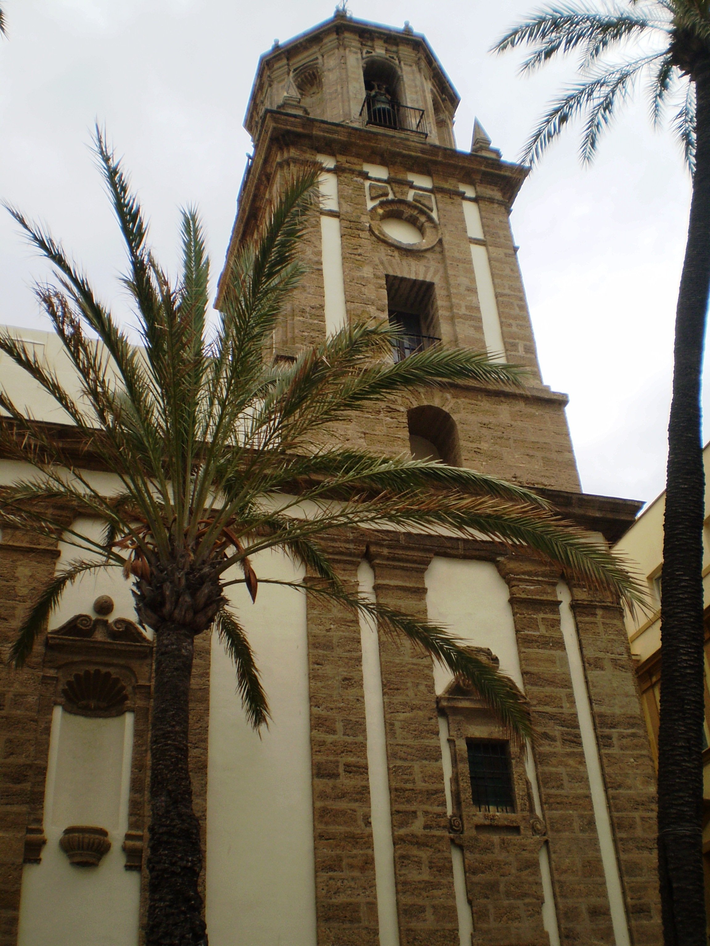 Iglesia de Santiago Apóstol en Cádiz: 6 opiniones y 29 fotos