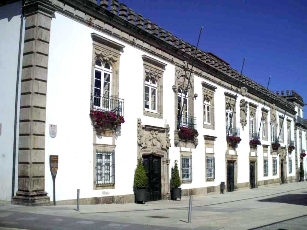 Palazzo Abreu Távora, Casa Carreira di Viana do Castelo a Viana do Castelo: 1 opinioni e 7 foto