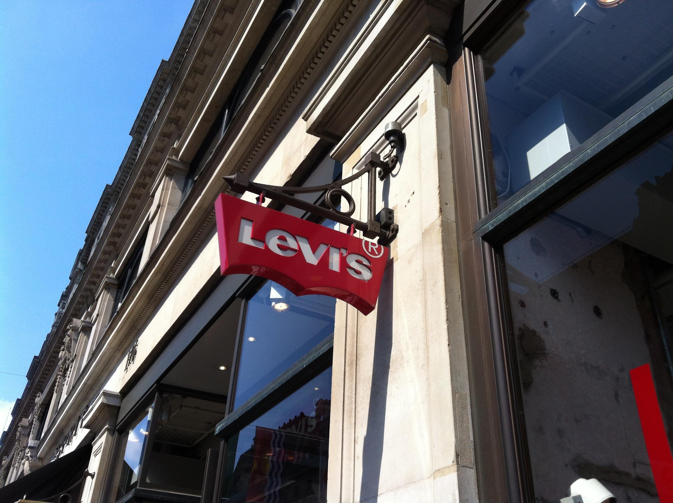 levis store oxford street