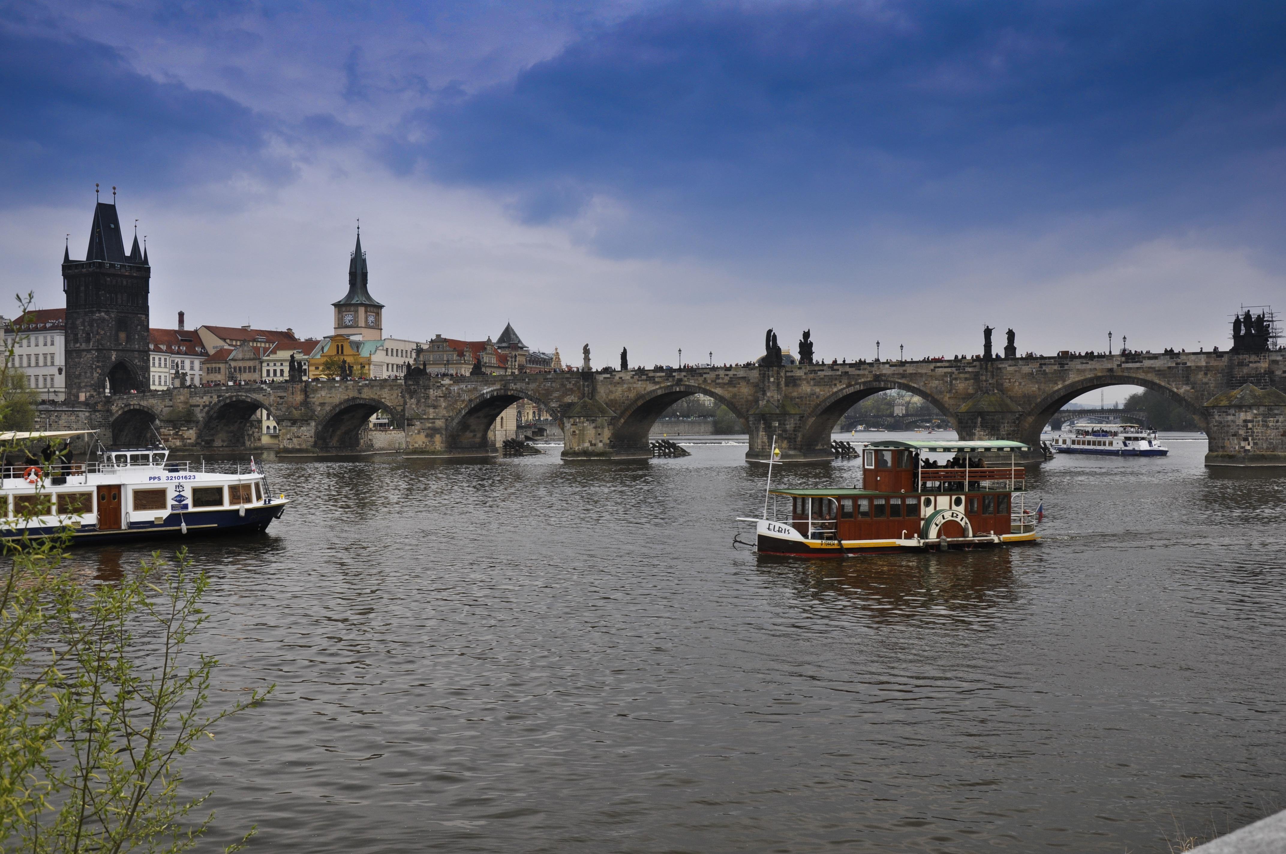 Rio Moldava em Praga: 51 opiniões e 235 fotos