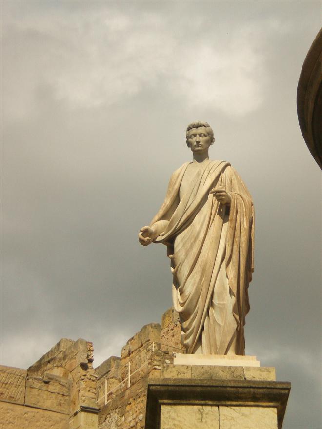 Estatua de César Augusto en Tarragona: 2 opiniones y 6 fotos